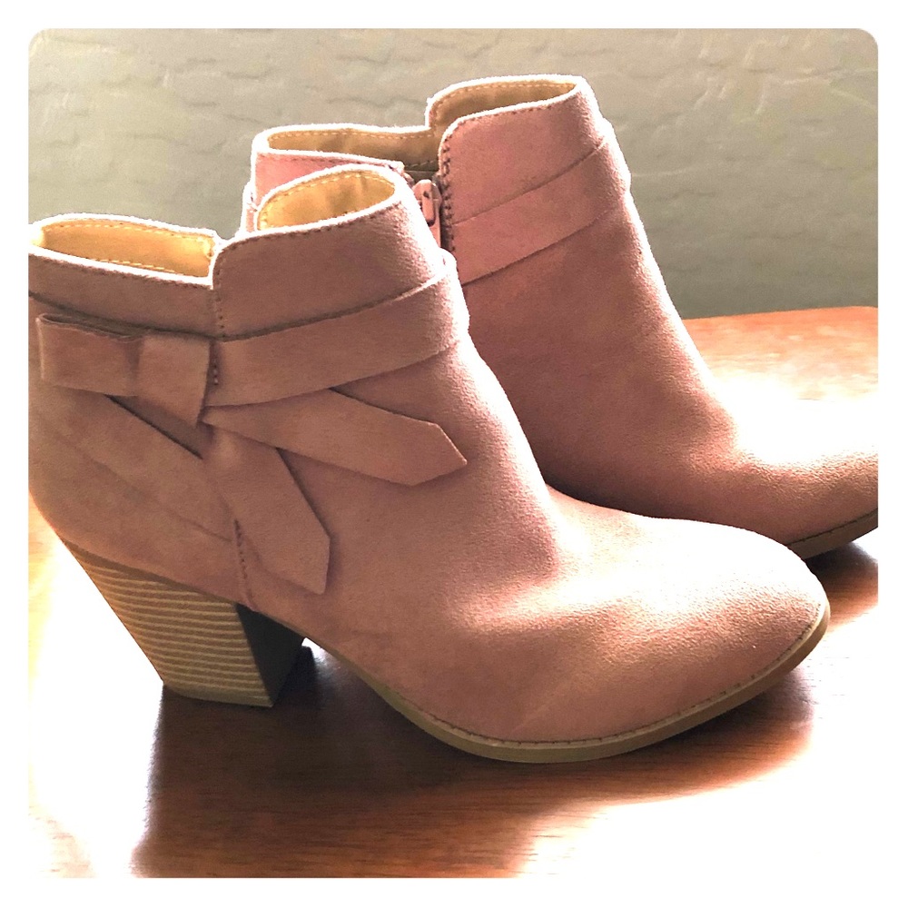 CityClassified Dusty Pink Booties! 🎀